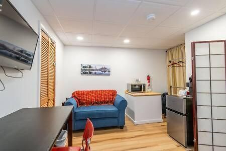 Cozy Private Apt Near Downtown Burlington Exterior foto